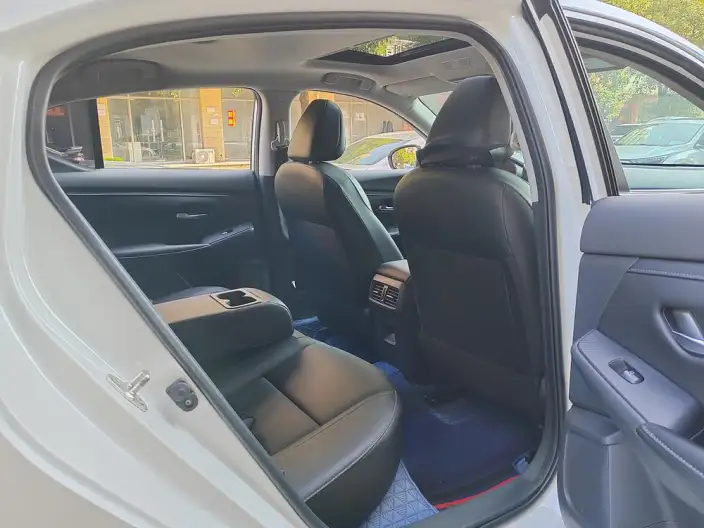 Nissan Sylphy 2023 Model 1.6L CVT Yuexiang Edition – фото 10