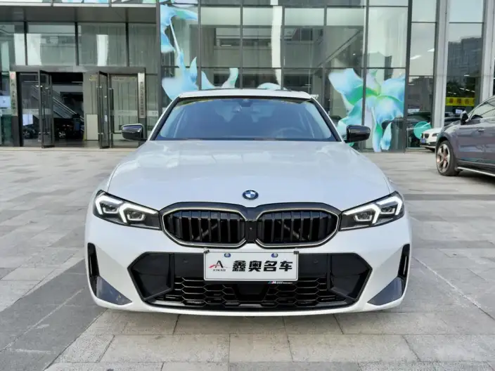 BMW 3 Series 2025 Model 330Li M Sports Night Set – фото 2