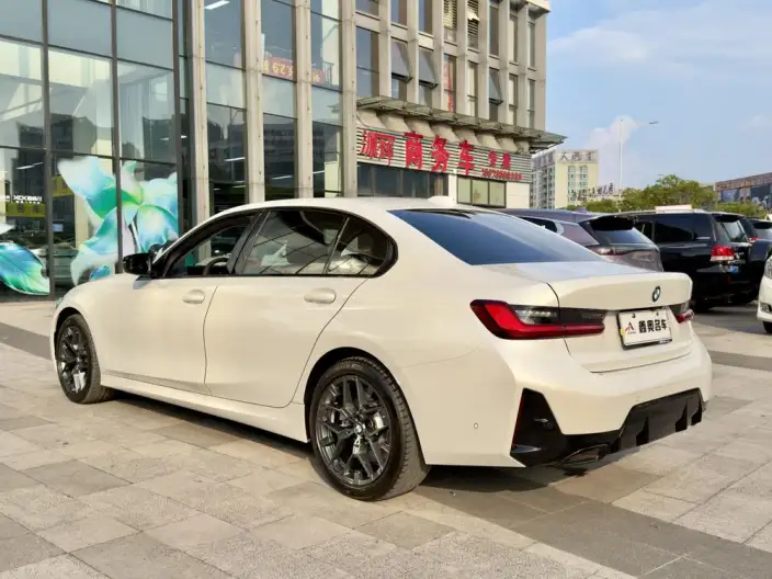 BMW 3 Series 2025 Model 330Li M Sports Night Set – фото 5