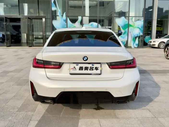 BMW 3 Series 2025 Model 330Li M Sports Night Set – фото 6