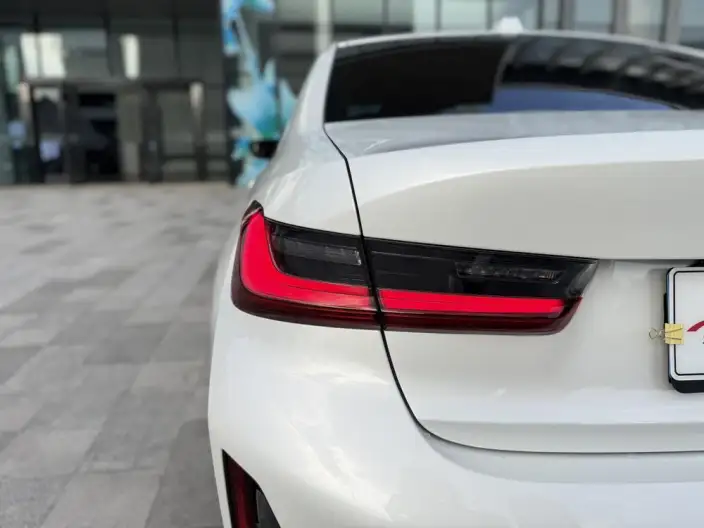 BMW 3 Series 2025 Model 330Li M Sports Night Set – фото 10