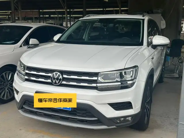 Volkswagen Tharu 2021 Model 330TSI 4WD Ultimate Edition – фото 1