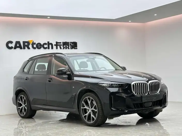 BMW X5 2023 Model xDrive30Li Exclusive Model M Sports Night Set – фото 3