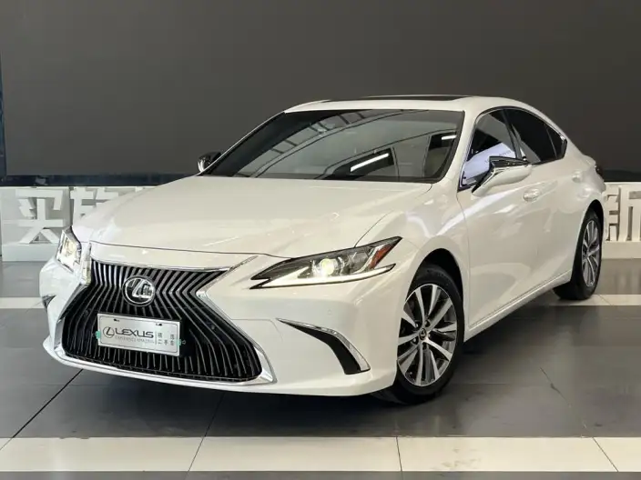 Lexus ES 2020 Model 200 Superior Edition China VI – фото 1