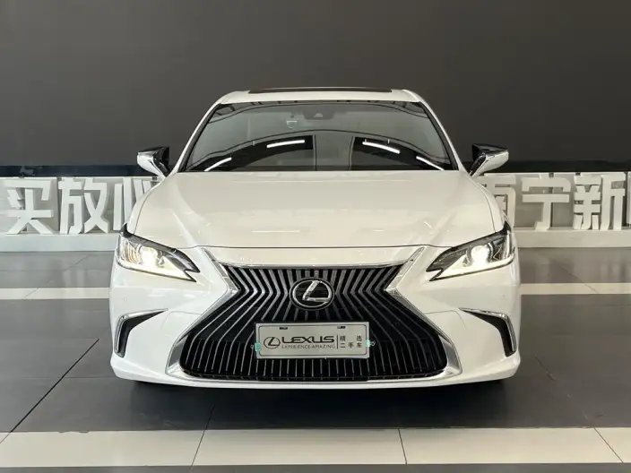 Lexus ES 2020 Model 200 Superior Edition China VI – фото 2
