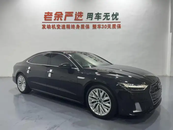 Audi A7 L 2024 Model 45 TFSI Luxury Model – фото 3