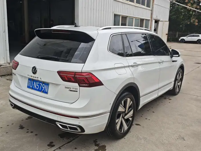 Volkswagen Tiguan L 2023 Model 380TSI 4WD R-Line Enjoy the version more 7 seat – фото 4