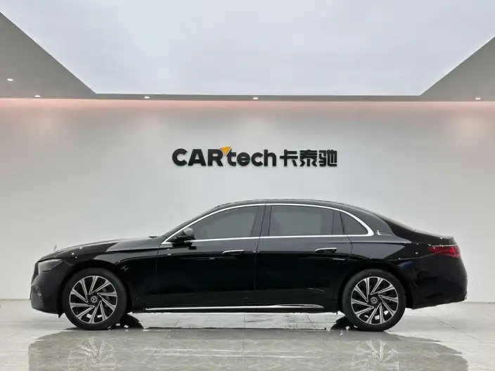 Mercedes-Benz E-Class 2024 Model E 300 L Luxury Model sedan – фото 4