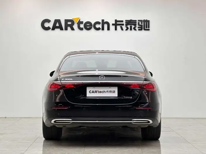 Mercedes-Benz E-Class 2024 Model E 300 L Luxury Model sedan – фото 6