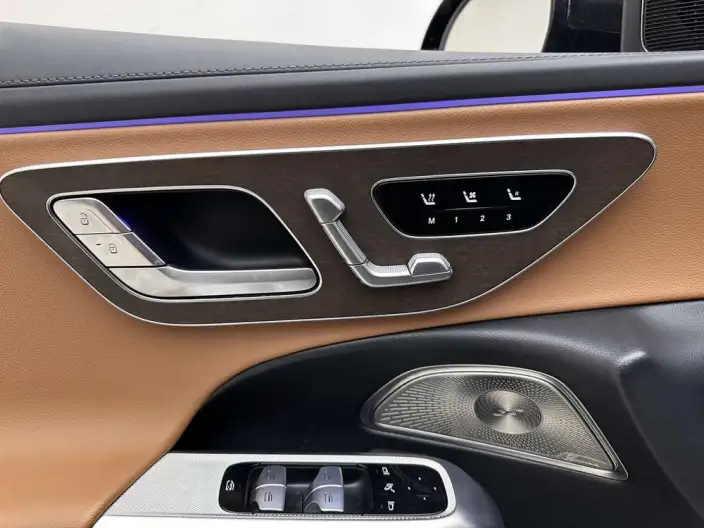 Mercedes-Benz E-Class 2024 Model E 300 L Luxury Model sedan – фото 8