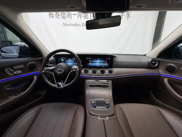 Mercedes-Benz E-Class PHEV 2023 Model E 350 e L sedan – фото 9