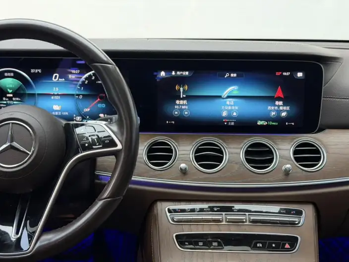 Mercedes-Benz E-Class PHEV 2023 Model E 350 e L sedan – фото 10