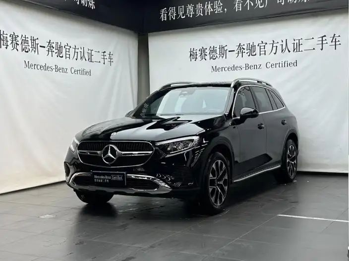 Mercedes-Benz GLC 2023 Model GLC 260 L 4MATIC Dynamic Model 7 seat – фото 1
