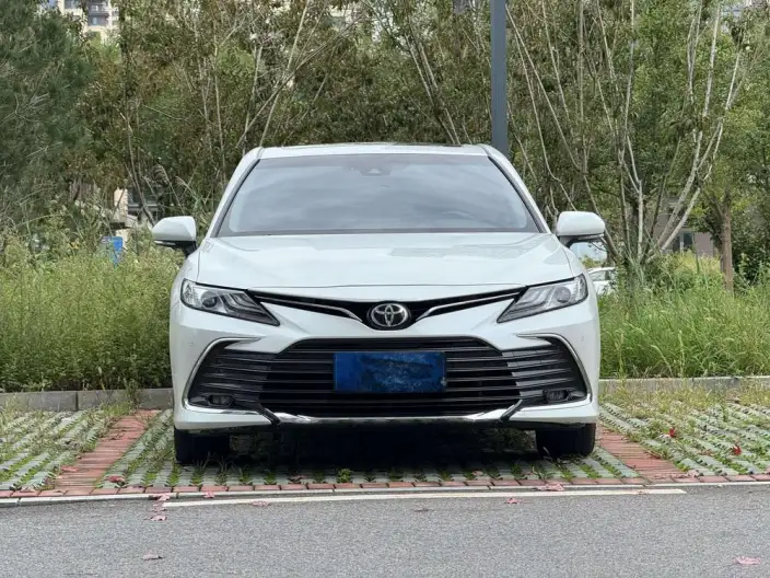 Toyota Camry 2023 Model 2.0G Deluxe Edition – фото 2
