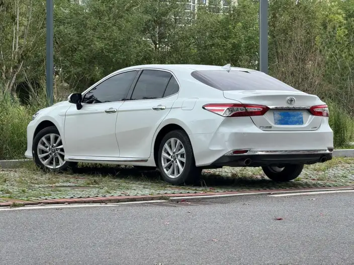 Toyota Camry 2023 Model 2.0G Deluxe Edition – фото 4