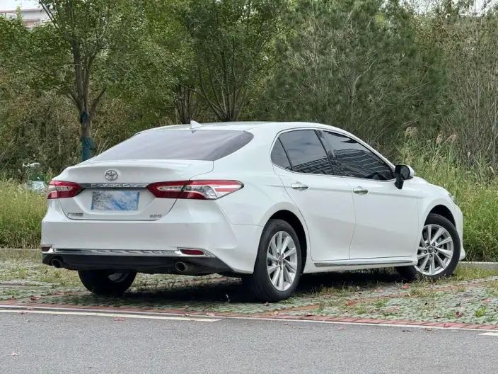 Toyota Camry 2023 Model 2.0G Deluxe Edition – фото 6
