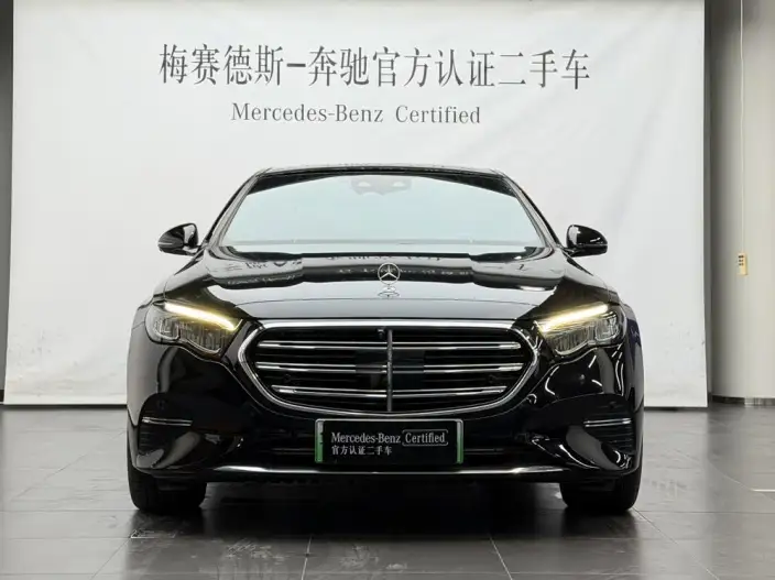 Mercedes-Benz E-Class PHEV 2024 Model E 350 e L sedan – фото 2