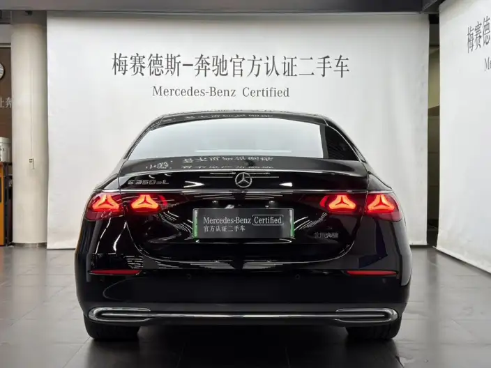 Mercedes-Benz E-Class PHEV 2024 Model E 350 e L sedan – фото 5