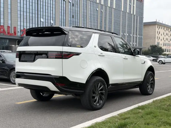 Land Rover Discovery 2023 Model Facelift 360PS R-Dynamic S – фото 7