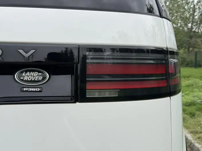 Land Rover Discovery 2023 Model Facelift 360PS R-Dynamic S – фото 8