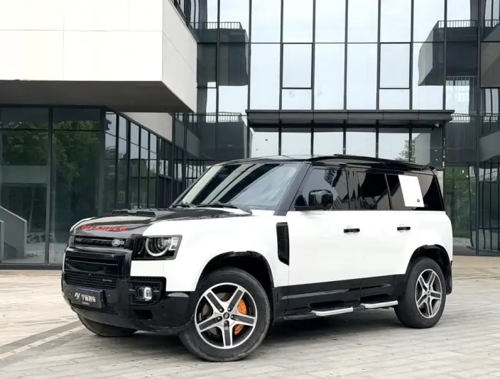 Land Rover Defender 2022 Model 110 P400 X-Dynamic HSE – фото 1