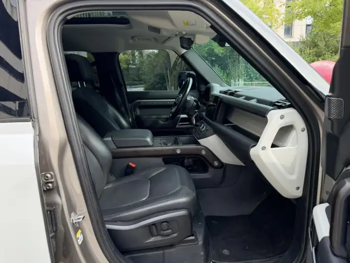 Land Rover Defender 2022 Model 110 P400 X-Dynamic HSE – фото 8