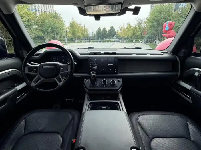 Land Rover Defender 2022 Model 110 P400 X-Dynamic HSE – фото 9