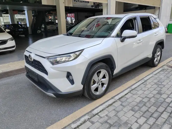 Toyota RAV4 2021 Model 2.0L CVT 2WD Fashion edition – фото 1