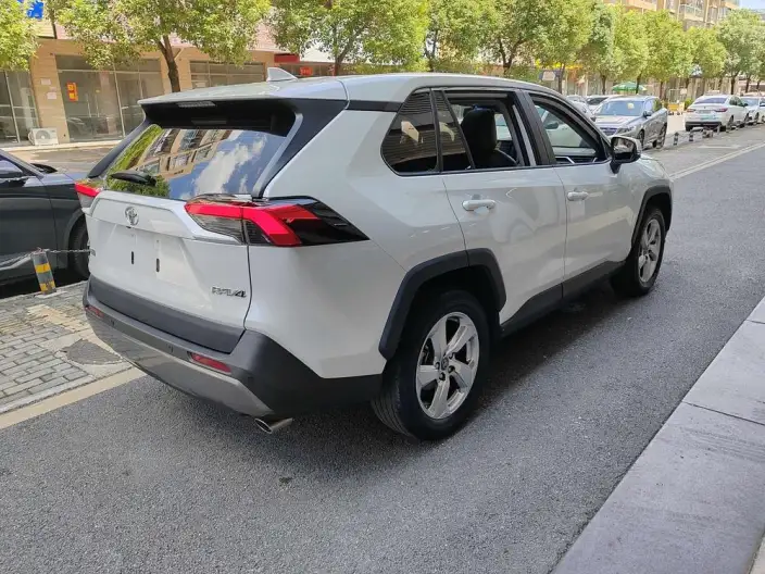 Toyota RAV4 2021 Model 2.0L CVT 2WD Fashion edition – фото 6