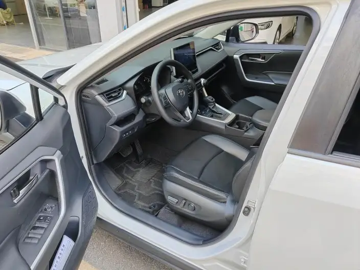 Toyota RAV4 2021 Model 2.0L CVT 2WD Fashion edition – фото 10