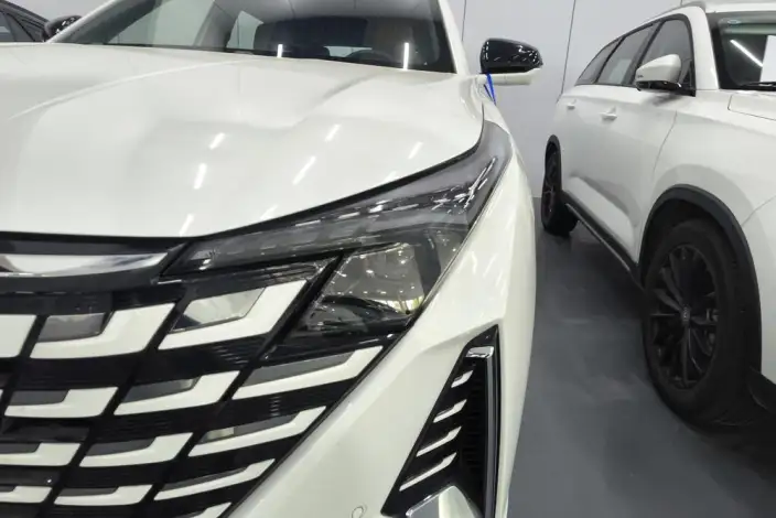 Changan UNI-Z 2025 Model 1.5T DCT Noble Model – фото 5
