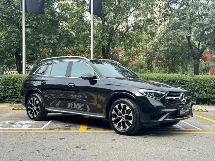 Mercedes-Benz GLC 2024 Model Facelift GLC 260 L 4MATIC Luxury Model 7 seat – фото 3