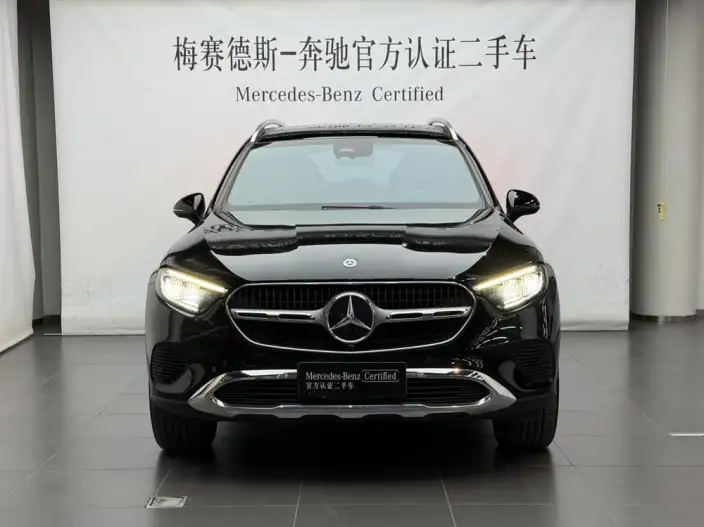 Mercedes-Benz GLC 2023 Model GLC 260 L 4MATIC Dynamic Model 5 seat
