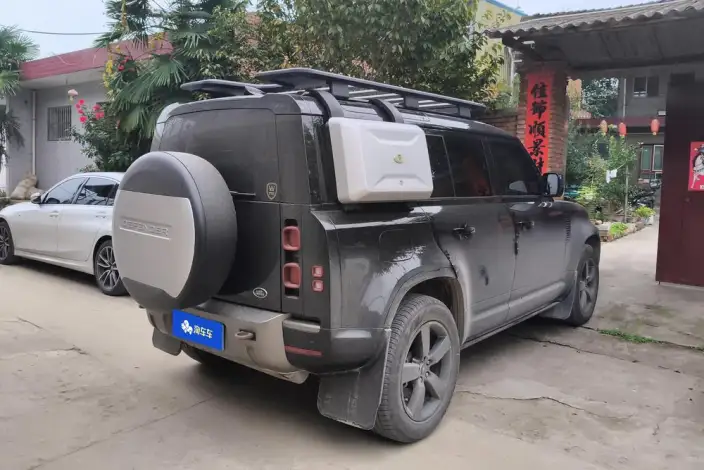 Land Rover Defender 2022 Model 110 P400 X-Dynamic HSE – фото 3