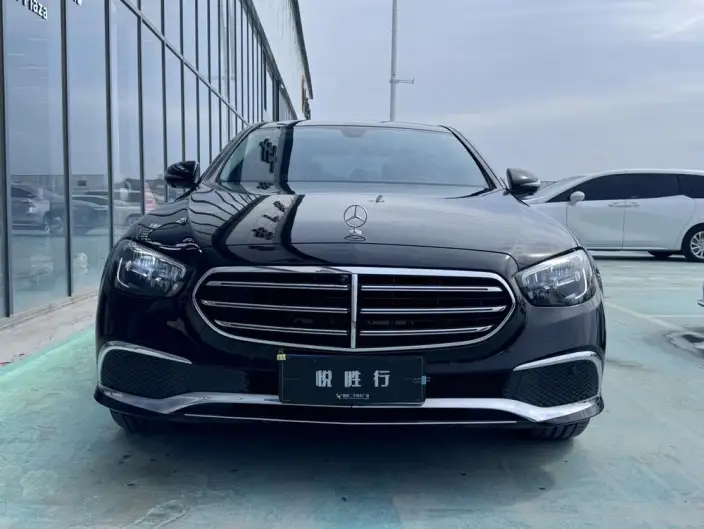Mercedes-Benz E-Class 2023 Model E 300 L Fashion Model sedan – фото 2