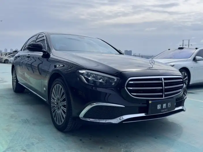 Mercedes-Benz E-Class 2023 Model E 300 L Fashion Model sedan – фото 3