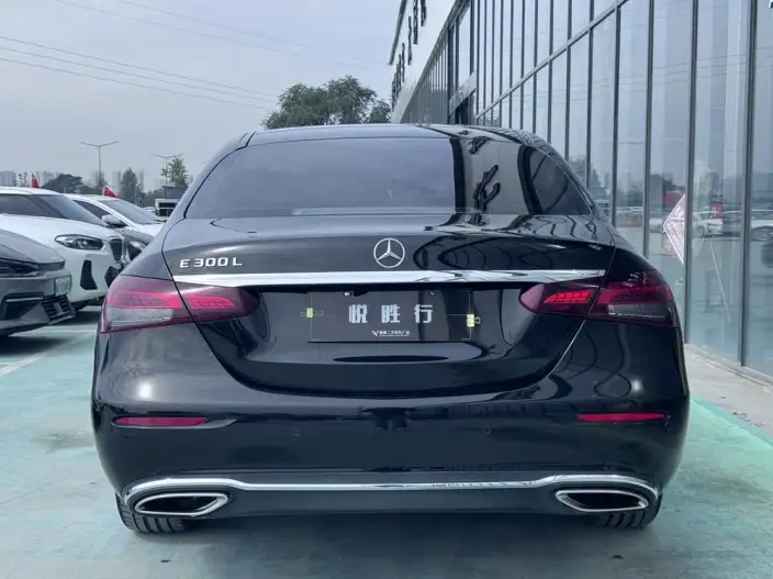 Mercedes-Benz E-Class 2023 Model E 300 L Fashion Model sedan – фото 6