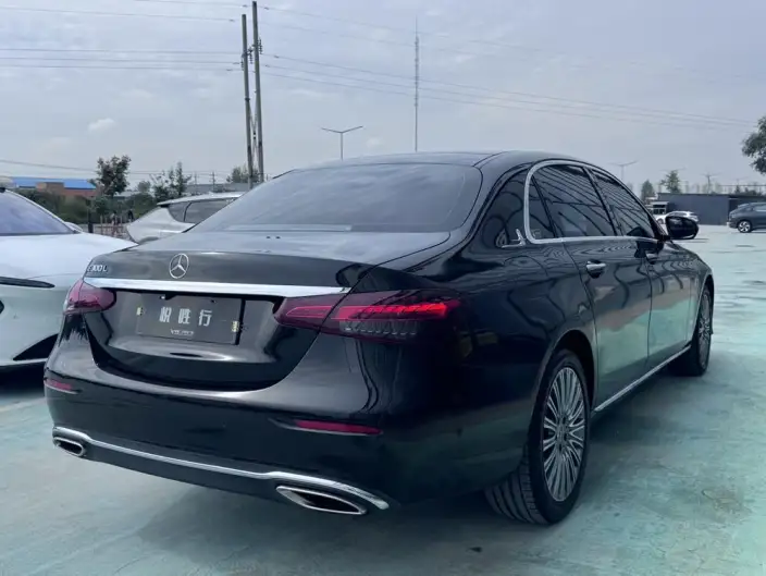 Mercedes-Benz E-Class 2023 Model E 300 L Fashion Model sedan – фото 7