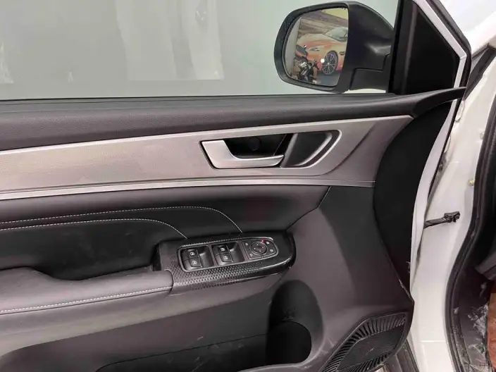 Haval M6 2023 Model PLUS 1.5T DCT Noble Smart Connect Model – фото 7