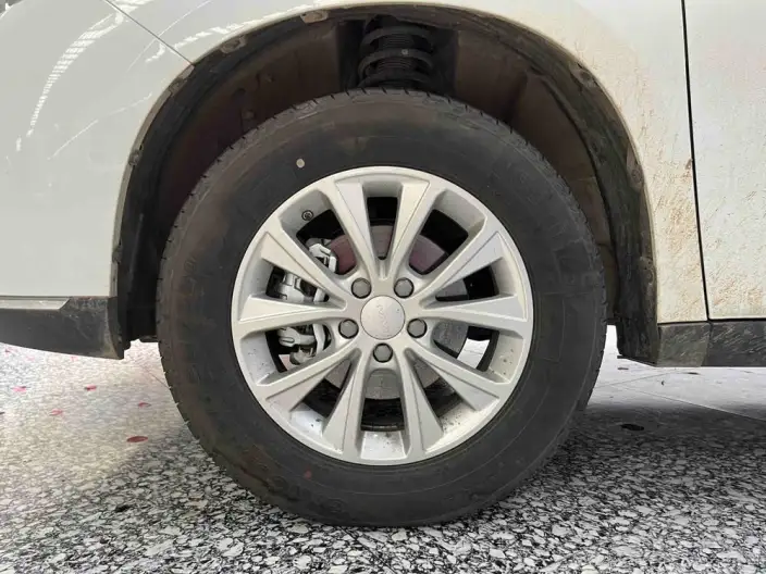 Haval M6 2023 Model PLUS 1.5T DCT Noble Smart Connect Model – фото 10