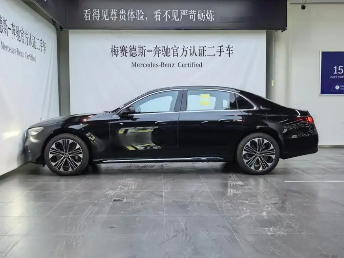 Mercedes-Benz E-Class PHEV 2024 Model E 350 e L sedan – фото 3