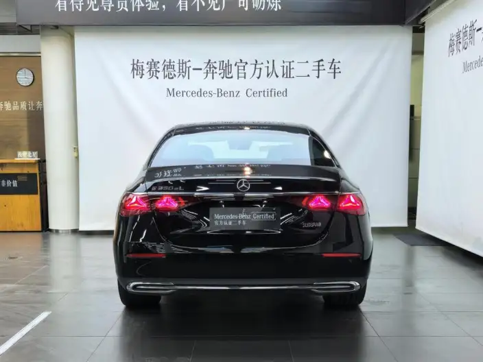 Mercedes-Benz E-Class PHEV 2024 Model E 350 e L sedan – фото 5