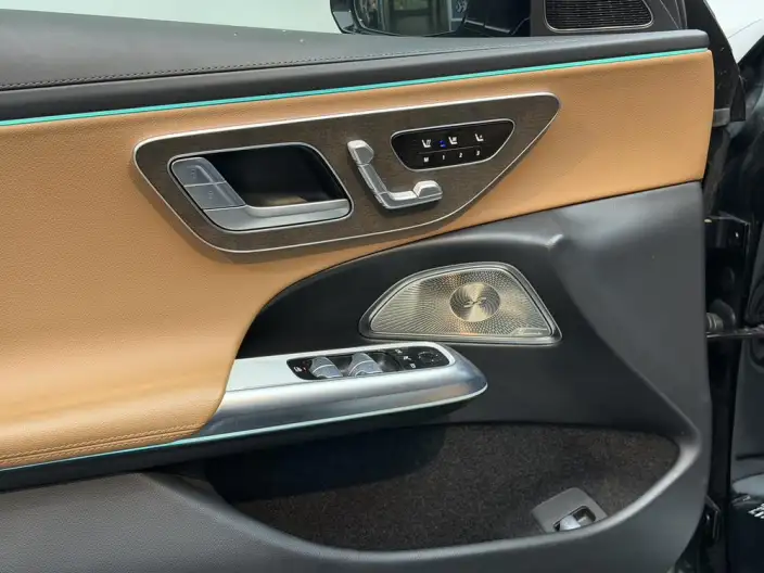 Mercedes-Benz E-Class 2024 Model E 300 L Fashion Model sedan – фото 10