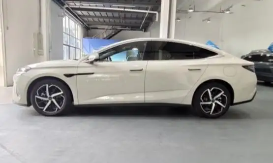 BYD Seal 07DM 2026 Model DM-i 230KM Flagship Model – фото 4