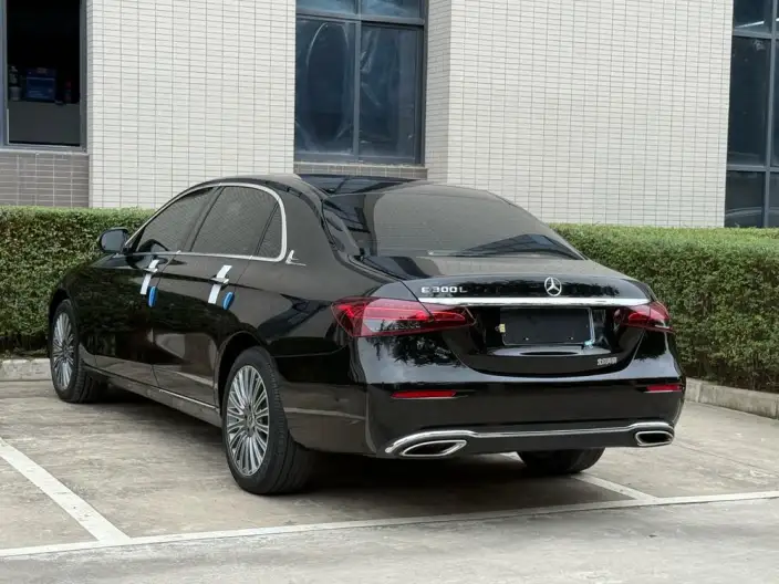 Mercedes-Benz E-Class 2023 Model E 300 L Fashion Model sedan – фото 4
