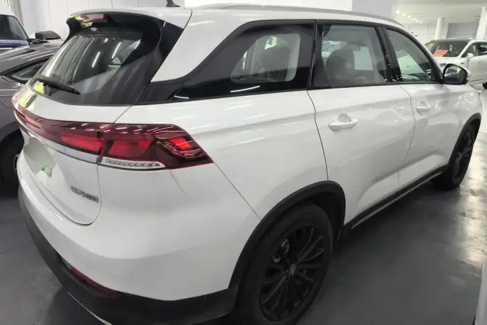 Changan CS75 2026 Model PRO 1.5T DCT Exclusive Model 7 seat – фото 3