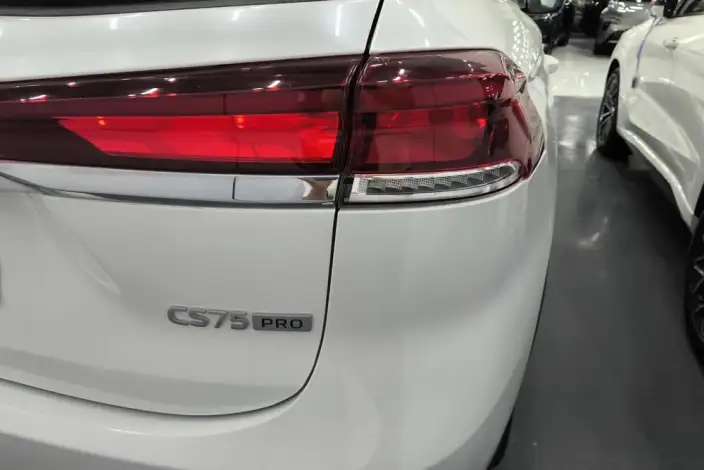 Changan CS75 2026 Model PRO 1.5T DCT Exclusive Model 7 seat – фото 6