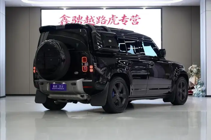 Land Rover Defender 2023 Model Facelift 110 P400 X-Dynamic HSE – фото 7