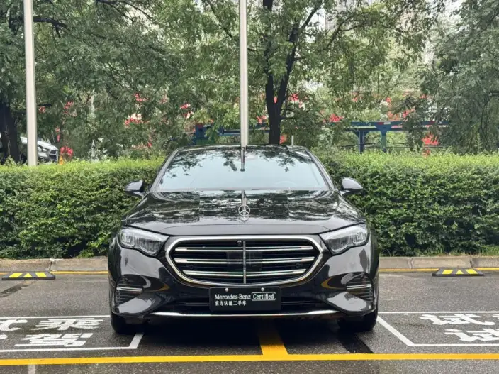 Mercedes-Benz E-Class 2024 Model Facelift E 300 L Fashion Model sedan – фото 2