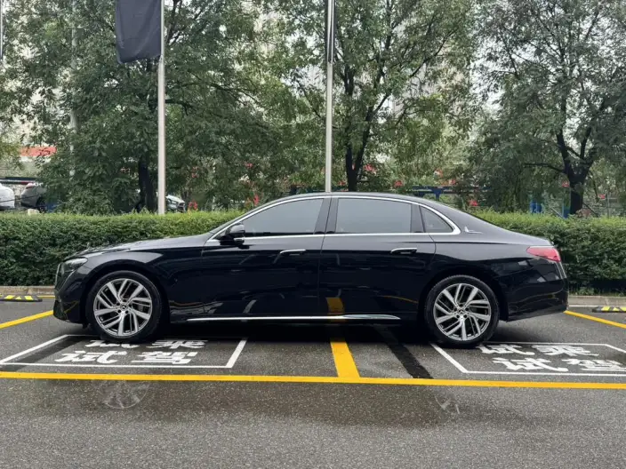 Mercedes-Benz E-Class 2024 Model Facelift E 300 L Fashion Model sedan – фото 4